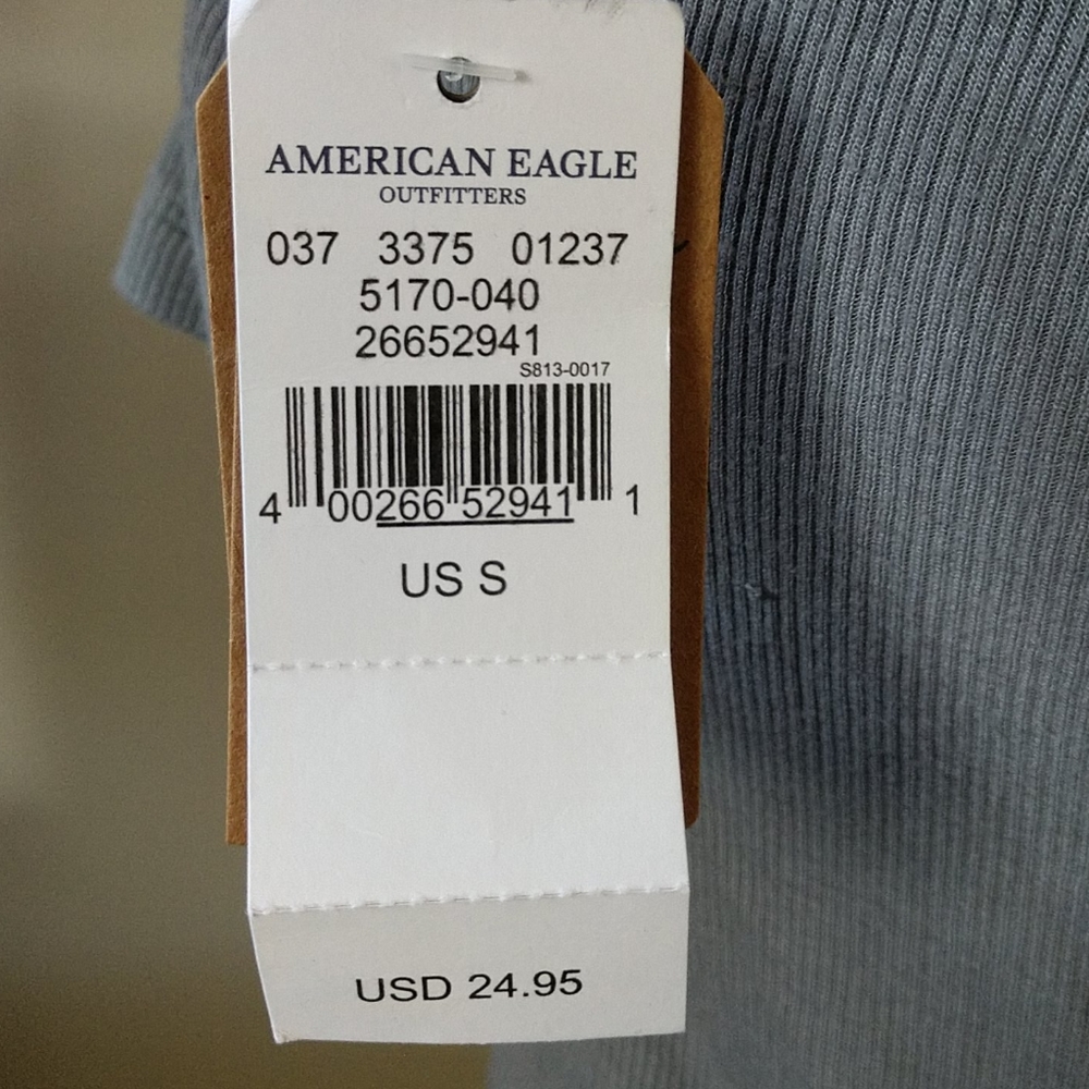 American Eagle Soft and Sexy off the shoulder top - Picture 3 of 5